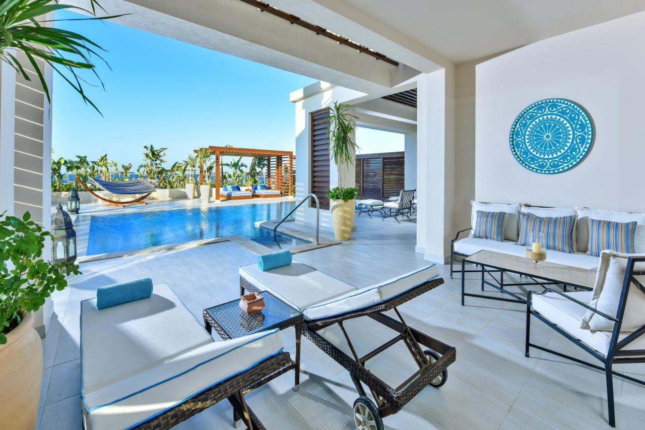 Steigenberger Resort Alaya Marsa Alam - Red Sea - Adults Friendly 16 Years Plus Coraya Bay Bagian luar foto The private pool of a suite at the Atlantis Paradise Island